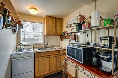 Kitchen | Drip & Keurig Coffee Makers