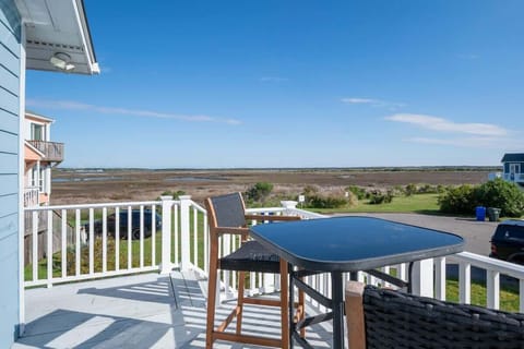 Marsh View Sun Deck for watching Sunset