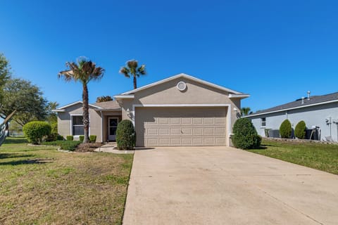Ocala Vacation Rental | 2BR | 2BA | 1,200 Sq Ft | 1 Step to Enter