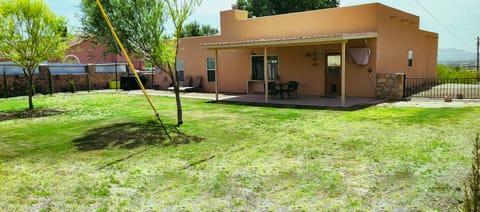 Large Backyard w Grilling Area