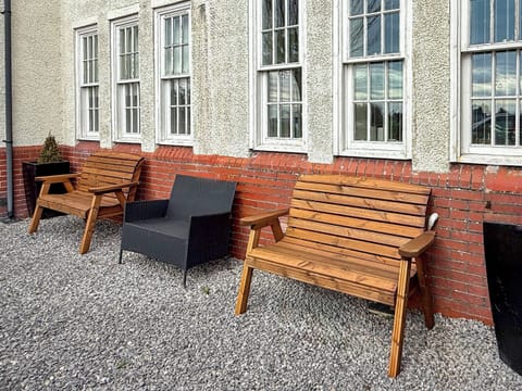 Sitting-out-area | The Court House - The Old Court House, Silloth