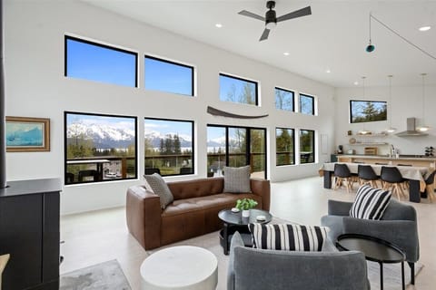Plenty of communal space for gathering as a group and enjoying Alaskan views and let the outdoors in!