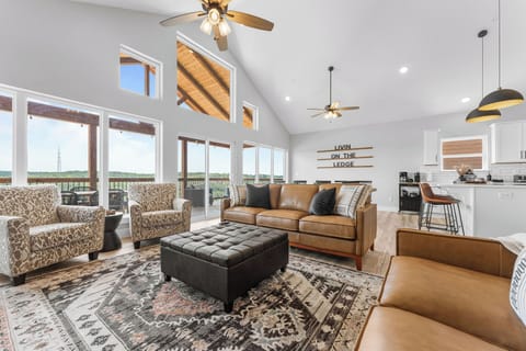 This open floor plan is great for spending quality time together.