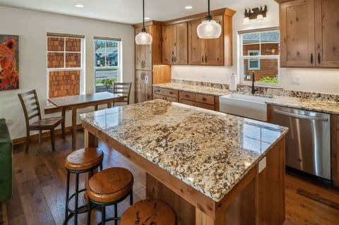 Gorgeous kitchen, full appointed with everything you need and seating for 5