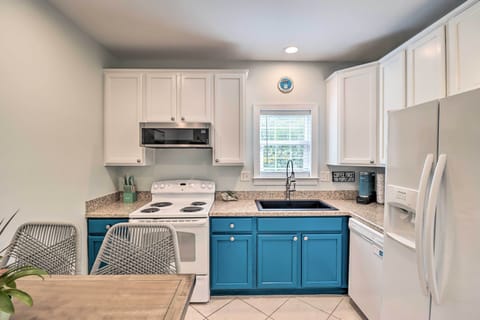 Fully equipped kitchen