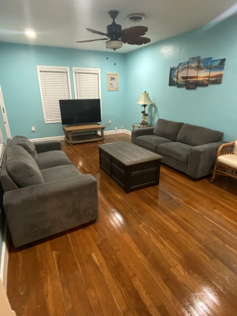 Spacious living room
