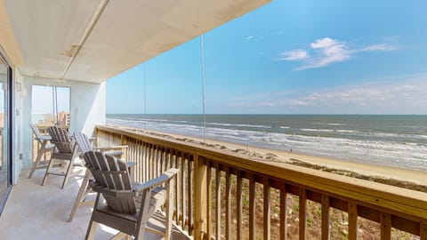 Beach Gear Credit Included With Your Stay! (3-Night Minimum Stay)