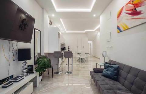 Communal lounge/ TV room