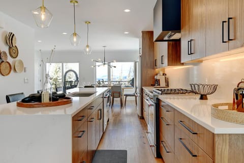 Fully Stocked Chefs Kitchen