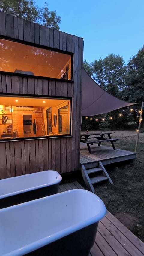 Nouveauté✨ 2 belles baignoires à l'extérieur