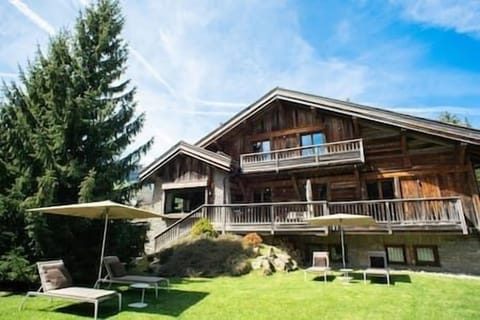 96d183d8 355c 413c b8fd c71fc51db2fe