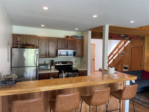 Fully stocked kitchen. Great for making meals before or after an active day!