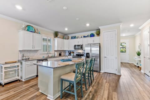 Fully Stocked Kitchen