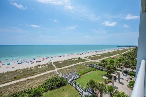 Direct Oceanfront, Amazing Views!