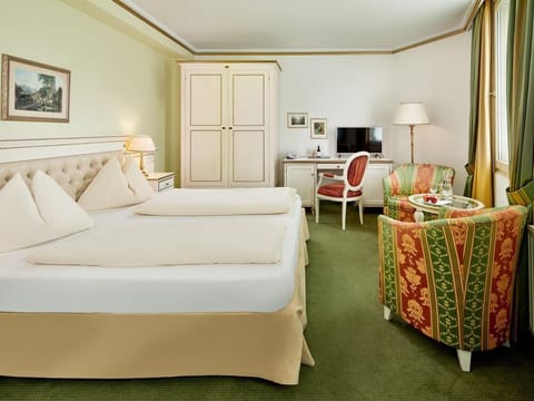 Doppelzimmer Komfort Klimaanlage - Grand Hotel House in Zell am See