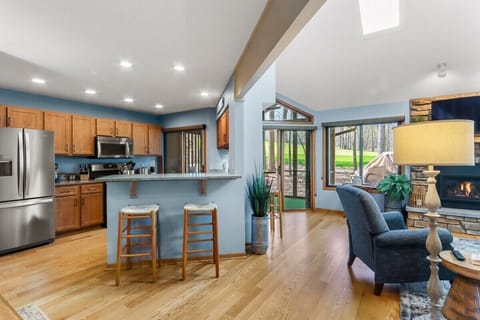 Breakfast bar seating