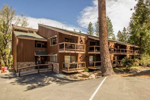 B building 