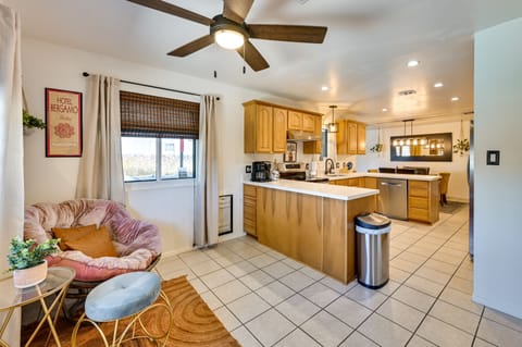 Kitchen | Dishware & Flatware | Keurig