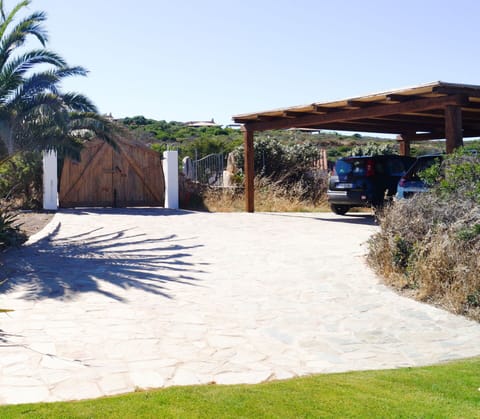 Building Exterior, Pool, Spring, Summer