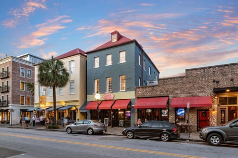 Welcome to your East Bay Street rental! Walk everywhere downtown and stay within steps of some of the best restaurants and shops!