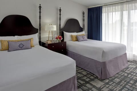 Unit with Two Queen Beds. Exact unit will be assigned upon arrival. Views, colors and decor may vary.