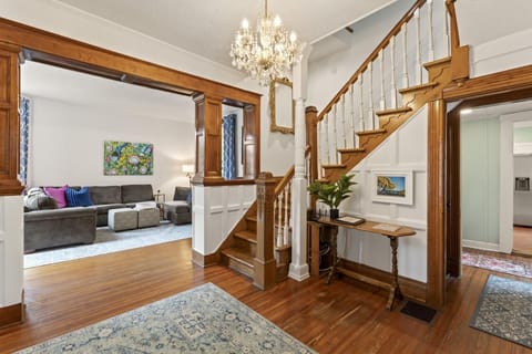 The Washington Belle has a grand entrance and lovely character.