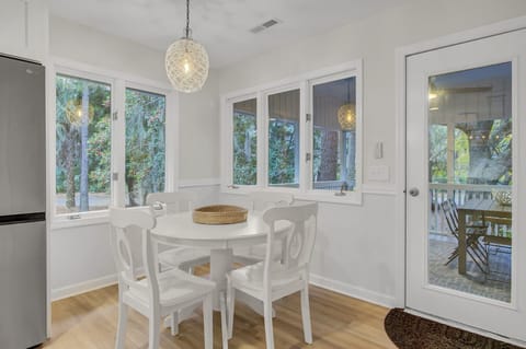 Additional Seating in Kitchen Area