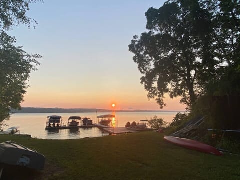 Five Mile Point lake frontage