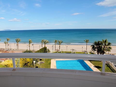 Property, Vacation, Resort, Azure, Ocean, Swimming Pool, Sea, Shore, Sky, Real Estate