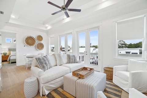 Prominence on 30A - The Salty Dog Cottage