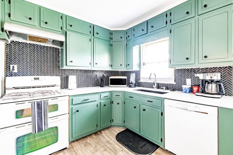 Kitchen with all the essentials