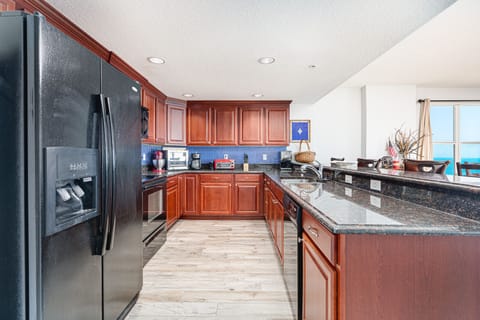 Fully stocked for all your cooking needs!