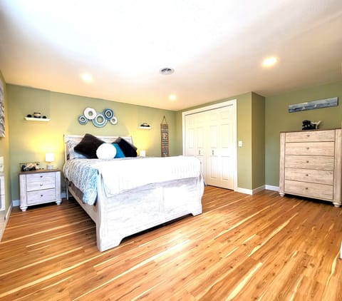 Gorgeous bedroom with a comfortable luxury mattress. 