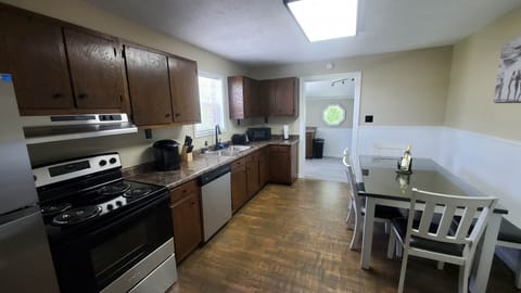 Full Kitchen
Dishwasher, Stove, Keurig and Microwave