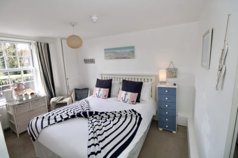 Beach hut room