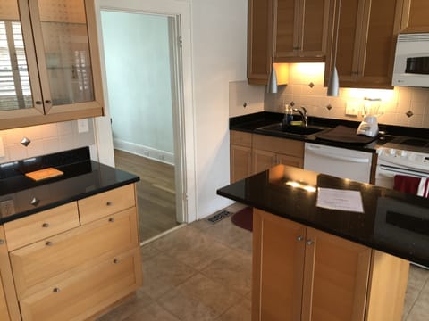 Indoors, Kitchen, Sink, Sink Faucet, Microwave