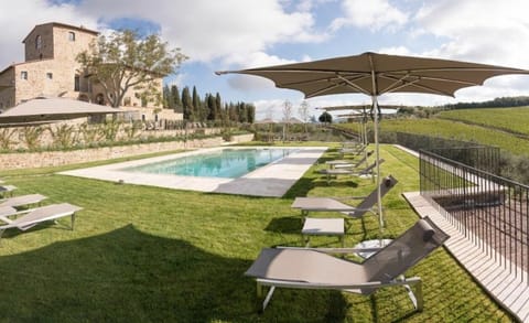 Amenities, Balcony / Terrace / Patio, Building Exterior, Facilities, Outdoor, Pool, Scenic View, Spring, Summer