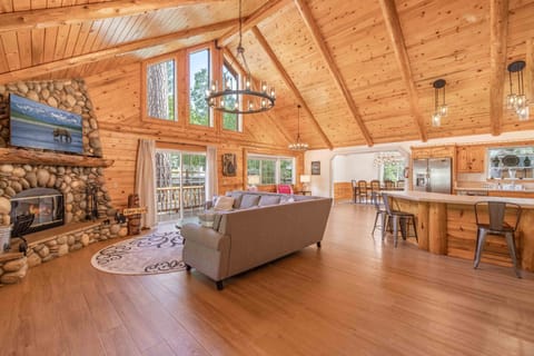 View showing open floor plan living area