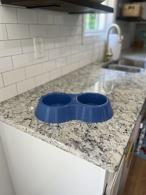 We are ready to welcome your dog(s)! **Additional pet $$ deposit required.