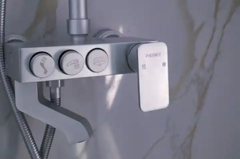 Hand-held showerhead