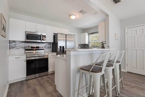 Kitchen | Blender | Coffee Maker | Cooking Basics