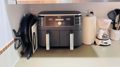 Air fryer and Induction plate