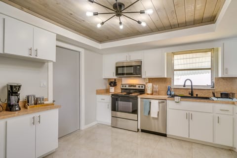 Kitchen | Cooking Basics | Complimentary Spices | Blender