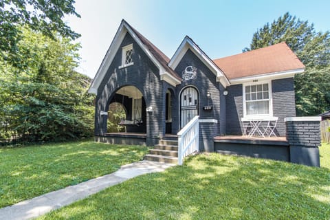 Front area is monitored by security camera 24/7. 