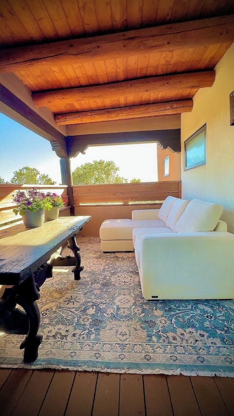 Balcony for bedroom 1