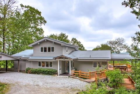 Fabulous Mountain Home!