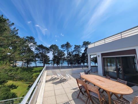 Sky, Cloud, Property, Building, Shade, Plant, House, Tree, Architecture, Outdoor Furniture