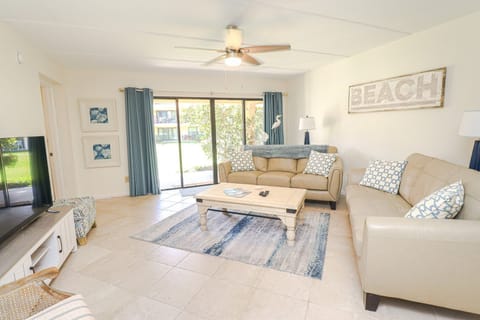 St. Augustine Beach Rentals Living Room