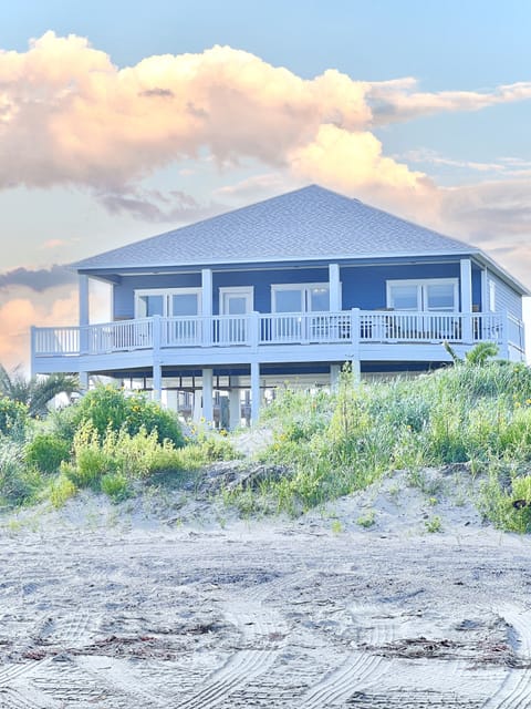 Luxury Beachfront Property