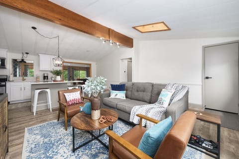 Conformable seating area.